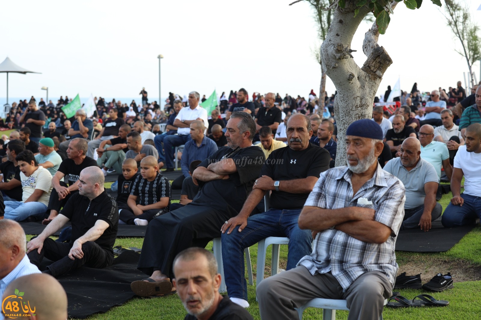 أهالي يافا يؤدون صلاة عيد الأضحى المبارك في متنزه العجمي